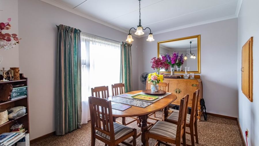 5 Bedroom Property for Sale in Vincent Eastern Cape